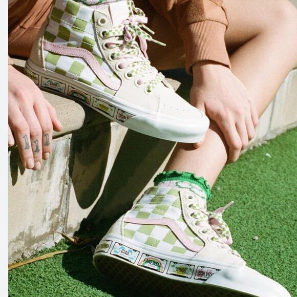 LIMITED ADDITION Vans x EM Emma Mulholland Sk8-Hi Holiday High Top Sneakers 12 - Picture 1 of 7